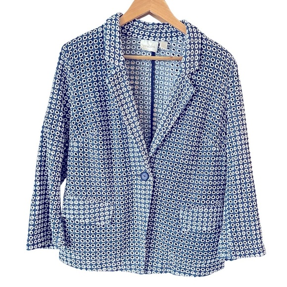 5 for $40 SALE 
CHICO’S Blue White Eyelet Knit Lightweight Blazers 1 (S), (8-10) - Picture 4 of 15